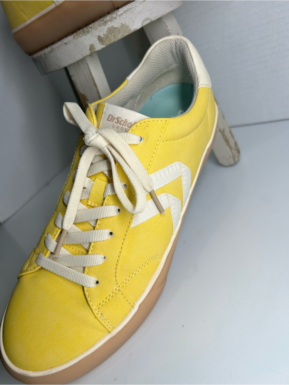 Dr. Scholl's Offline Womens Fashion Sneakers 9M Sunset Yellow In Box Worn Once.